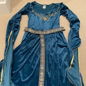 Lady Guinevere Halloween costume HOUSE OF DRAGONS medieval times
